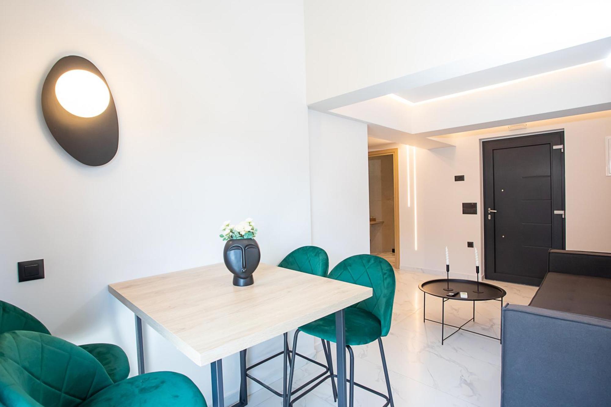 Sea La Vie Apartment